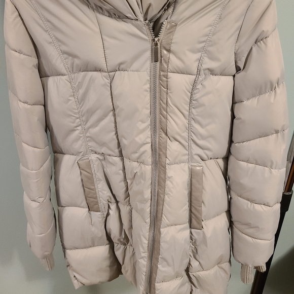 Winter Jacket Women - Picture 4 of 6